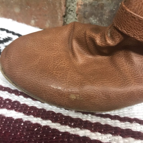 Boots - Picture 7 of 7